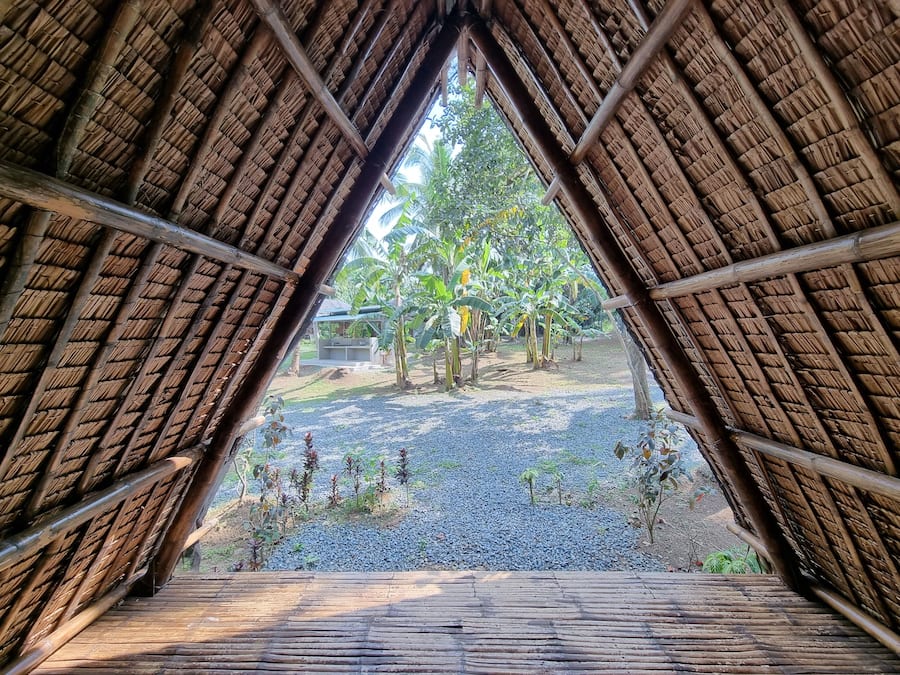 Rollaway beds, free WiFi, bed sheets