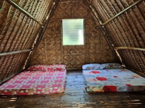 Rollaway beds, free WiFi, bed sheets