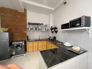 Microondas, horno, lavavajillas, tostadora