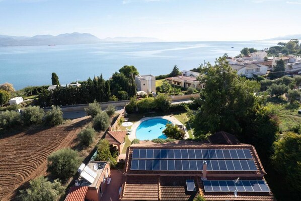 4 bedrooms, desk - Villa Christina in Evia (Chalcis)