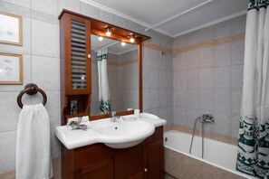 House | 4 bedrooms, desk - Villa Christina in Evia (Chalcis)