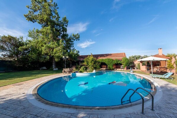 Villa | 4 bedrooms, desk - Villa Christina in Evia (Chalcis)