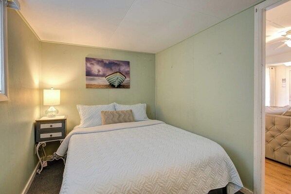 1 bedroom, WiFi, bed sheets - Affordable Grayland Beach Stay – Ocean Spray 1 (Grayland)