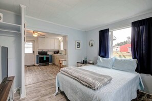 1 bedroom, travel cot, WiFi, bed sheets - Affordable Grayland Beach Stay – Ocean Spray 10 (Grayland)