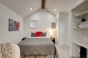 1 chambre, bureau, Wi-Fi, draps fournis