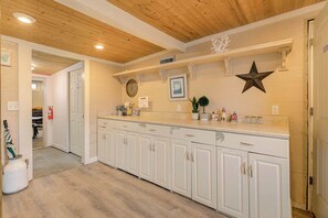 Interior - Affordable Grayland Beach Stay – Ocean Spray 5 (Grayland)