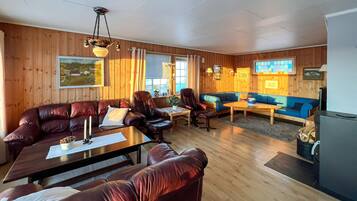 Televisie en een open haard