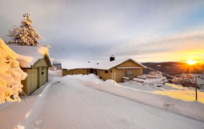 Exterior - Amazing home in Svingvoll (Svingvoll)