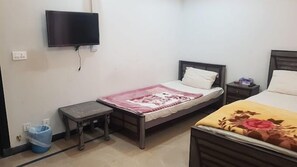 Insonorización, tabla de planchar con plancha y wifi gratis