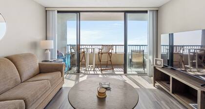 Seawinds Escape for 8! Stunning views,Seasonal Savings