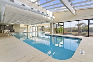 Innenpool, beheizter Pool