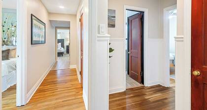 Riverwalk | Downtown | Open Kitchen