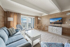 TV - Modern, Spacious Oceanfront Townhome Sleeps 10! (Ocean City)