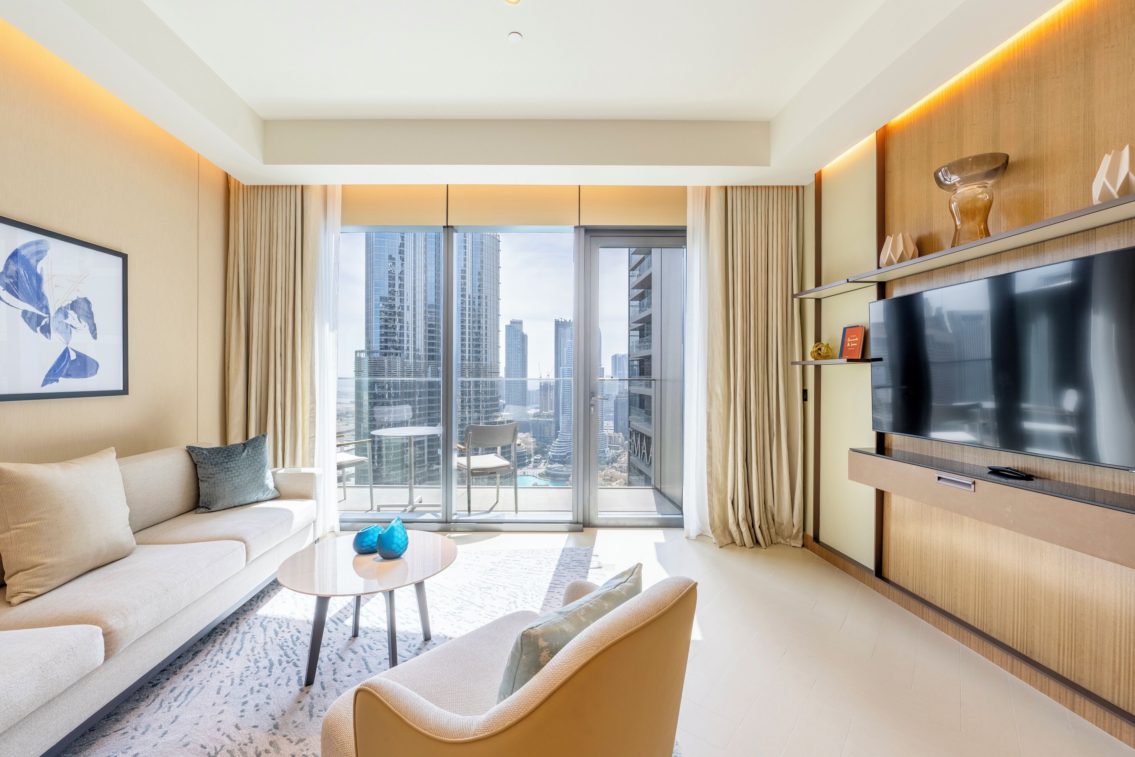 المنشأة من الداخل