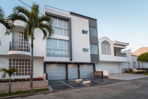 Apartamento Nuevo con Parking Privado