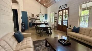 TV, fireplace, offices