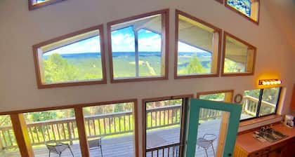 Summit Chalet, Spectacular View of the Ozarks