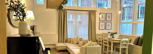 2 Bed 2 Bath City Centre Loft | Piccadilly