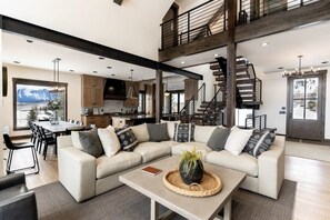 TV, fireplace, offices