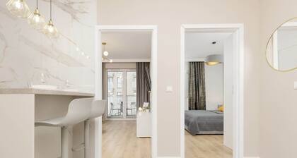 Tramwajowa 17B | Stylish Apartment | WiFi