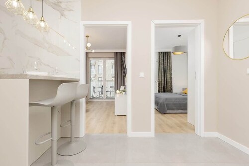 Tramwajowa 17B | Stylish Apartment | WiFi