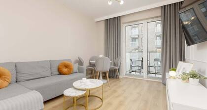 Tramwajowa 17B | Stylish Apartment | WiFi