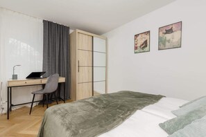 1 bedroom, iron/ironing board, WiFi, bed sheets