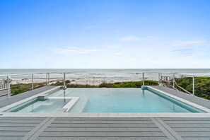 Pool - Golden Hour- Gulf front,  Private pool & hot tub, Elevator, Pet friendly, Sleeps 9 (Port St. Joe)