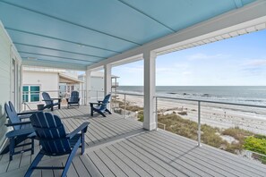 Terrace/patio - Golden Hour- Gulf front, Private pool & hot tub, Elevator, Pet friendly, Sleeps 9 (Port St. Joe)