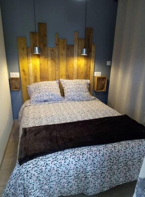 1 bedroom, iron/ironing board, free WiFi, bed sheets