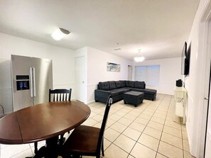 Interior - Spacious duplex, short walk to the beach, shared Pool (North Myrtle Beach)