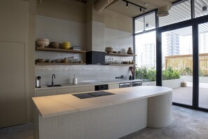 House - Elegant Escape Studio at Upside Living Business Travel Ready (Dubai)