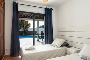 4 bedrooms, iron/ironing board, travel cot, WiFi