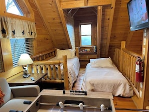 1 bedroom, iron/ironing board, WiFi, bed sheets - The Smoky Mountain Way (Sevierville)