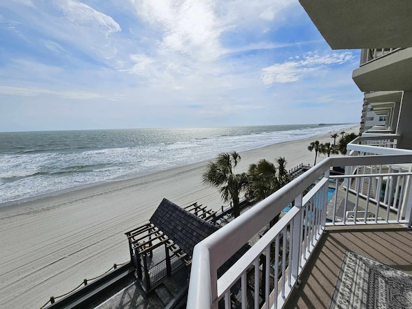 Property grounds - Garden City Beach Oceanfront Condo 306 | Rising Tides Properties Rental (Murrells Inlet)