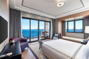 Executive Suite, Sea View | Minibar, in-room safe, laptop workspace, blackout drapes - Birun Ada Hotel (Adalar)