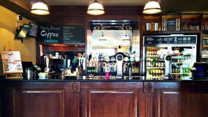 Bar (on property) - Foley Arms Hotel By JD Wetherspoon (Malvern)