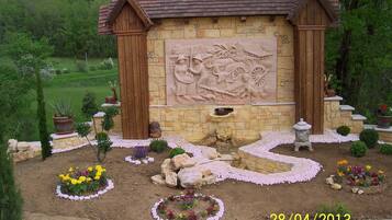 Enceinte de lâhĂ©bergement