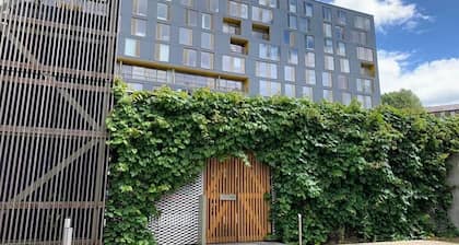Leeds - Sleeps 4 - Free Parking - Pet Friendly