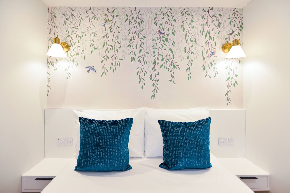 Lower Ground Floor One Bedroom | 低刺激性寝具、アイロン / アイロン台、WiFi (無料)