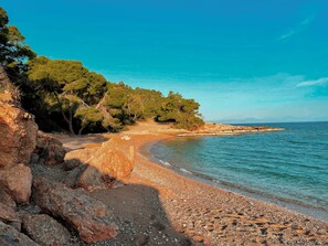 Beach - Casa Bianca Studio Apartment with garden view (Ligoneri)
