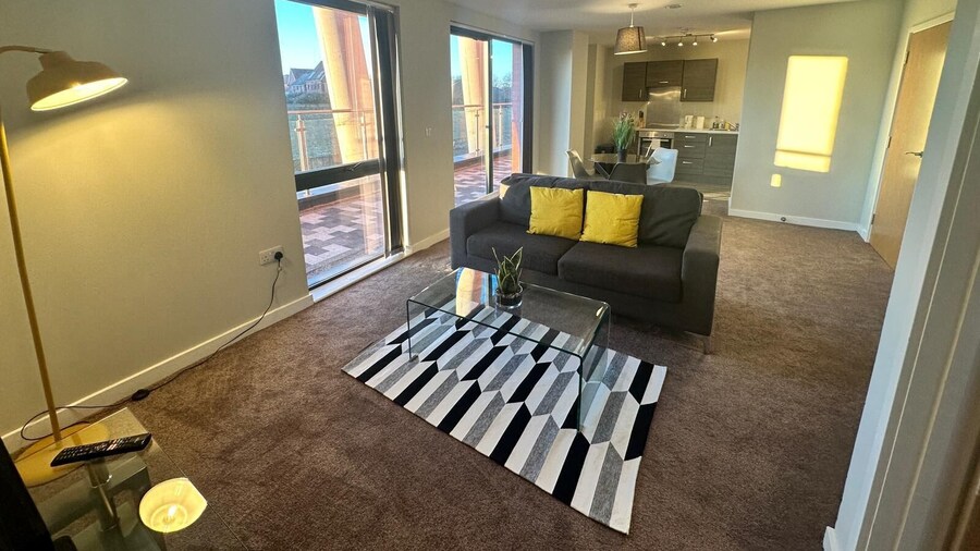 Adelphi Wharf Apartments by Beehosting