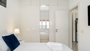 1 bedroom, iron/ironing board, WiFi (free), bed sheets