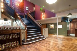 Interior - The Bottle Kiln By JD Wetherspoon (Harwich)