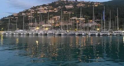 Casa Maya Catania Ognina waterfront CIN: IT087015C2VV8HVJ93