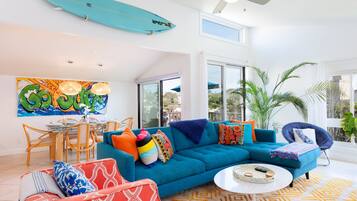 TV, fireplace, DVD player