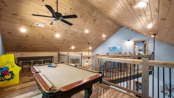 Cabin, 2 Bedrooms | Billiards