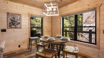 Cabin, 2 Bedrooms | Dining