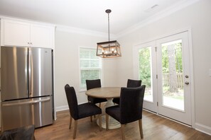 Dining - Great Location! 4 Bed / 4.5 Bath House in Pinehurst! (Pinehurst)