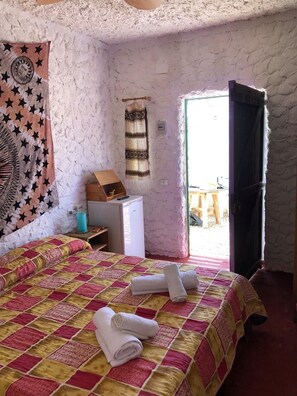 2 dormitorios, wifi gratis, ropa de cama